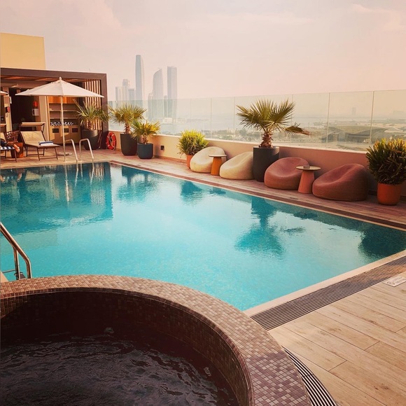 Meet your Posher, Sam - Picture 7 of 13